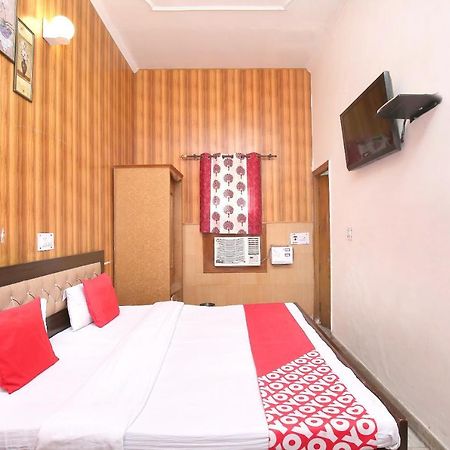 Oyo 5637 Hotel Majestic Chandīgarh Exteriér fotografie